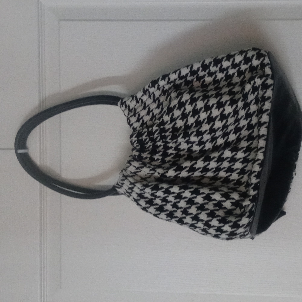 Patterned purse - Picture 2 of 2